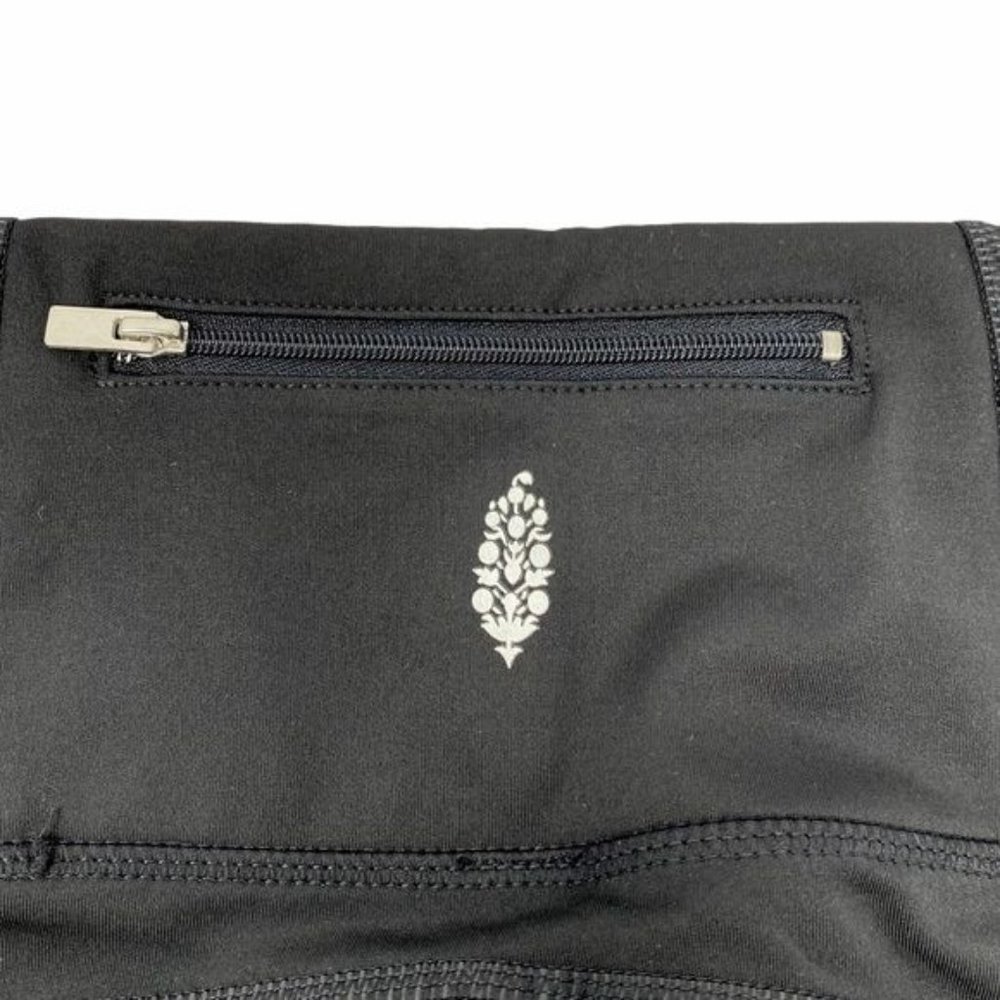 Free People Movement Out of Your League Leggings in Black Size Large NWOT - Picture 6 of 10